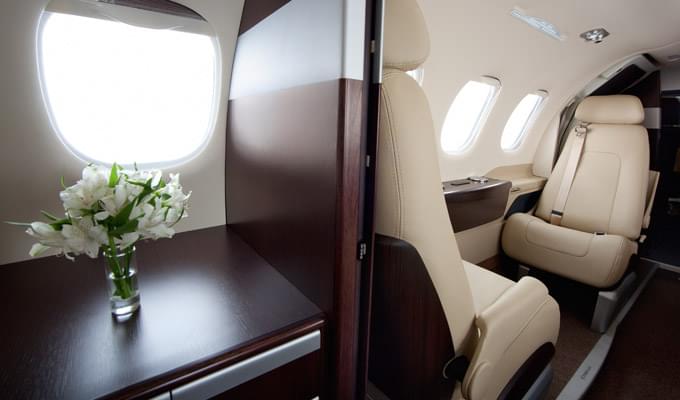 Interior Embraer Phenom 100 Price