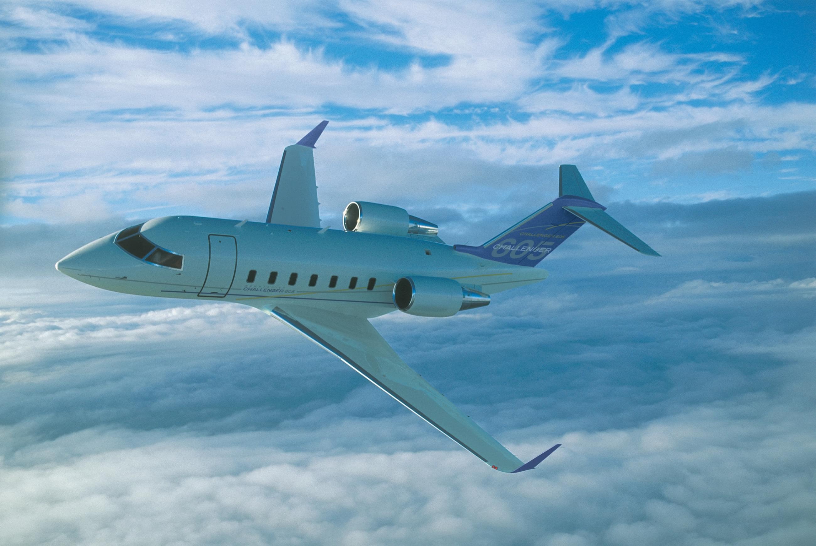 bombardier-challenger-605-official-2.jpg